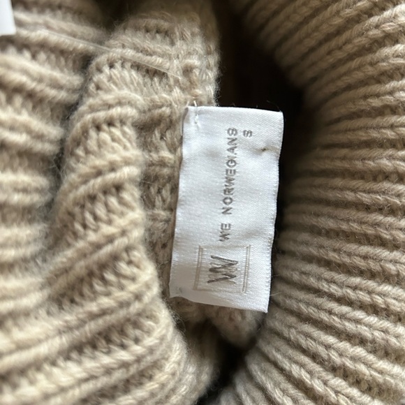 Cozy Beige Turtleneck Sweater - Picture 3 of 3